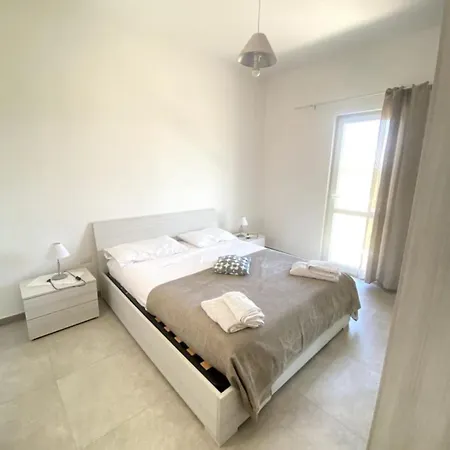 Apartment Casolare Giardino Aiarella-assunta Merine
