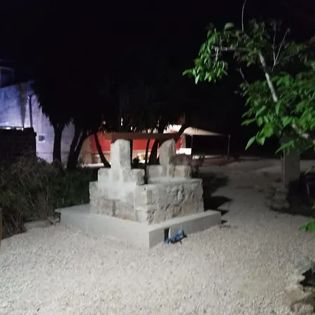 Casolare Giardino Aiarella-assunta Apartment