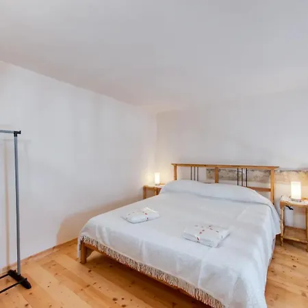 Apartamento Casolare Giardino Aiarella-assunta Merine